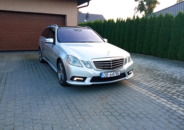 Mercedes-Benz Klasa E cena 51500 przebieg: 355000, rok produkcji 2010 z Brzeg małe 466